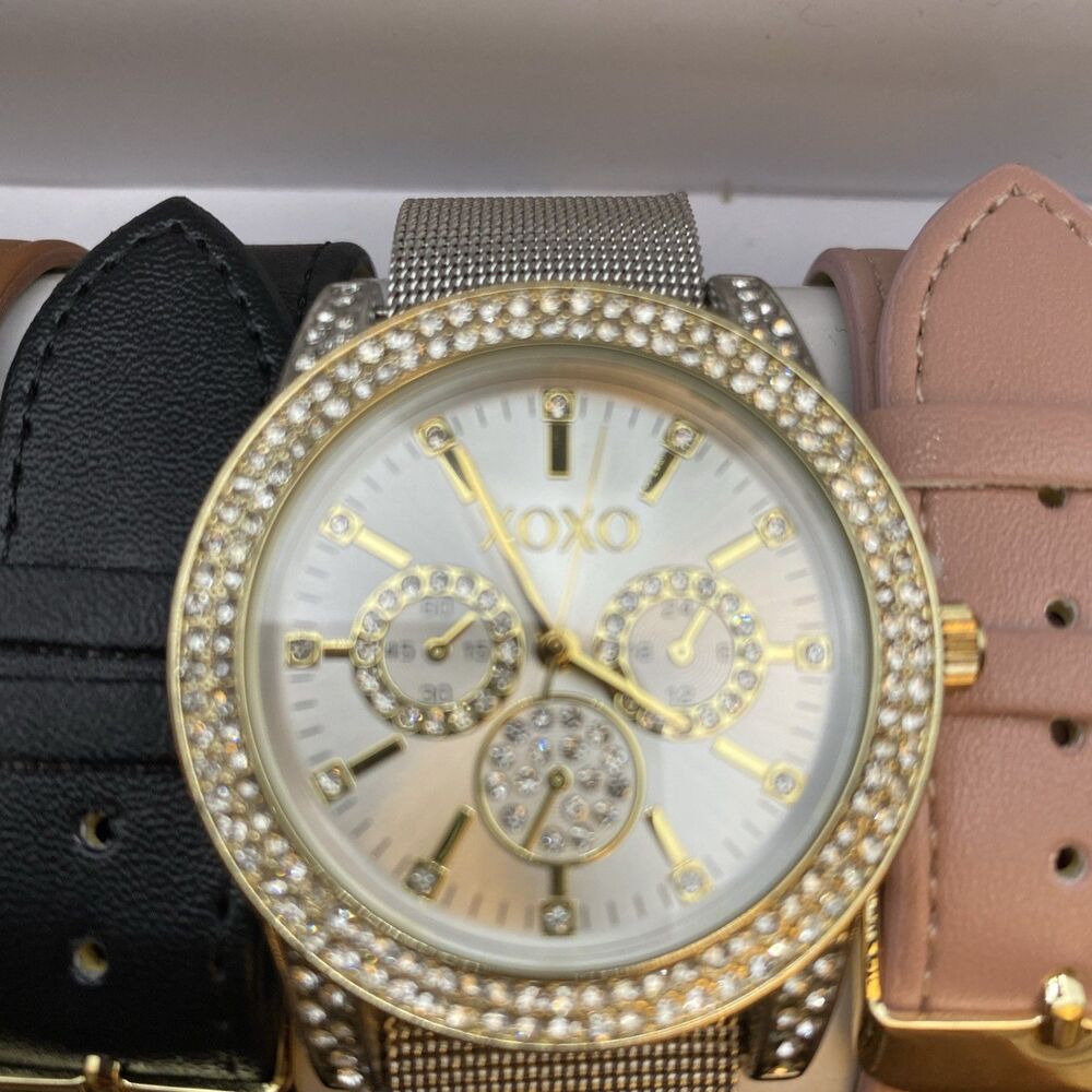 XOXO Women's Silver Analog Wristwatch With 7 Interchangeable Bands New - Picture 2 of 8